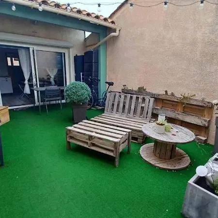 Апартаменты Echarou Chez Nine *